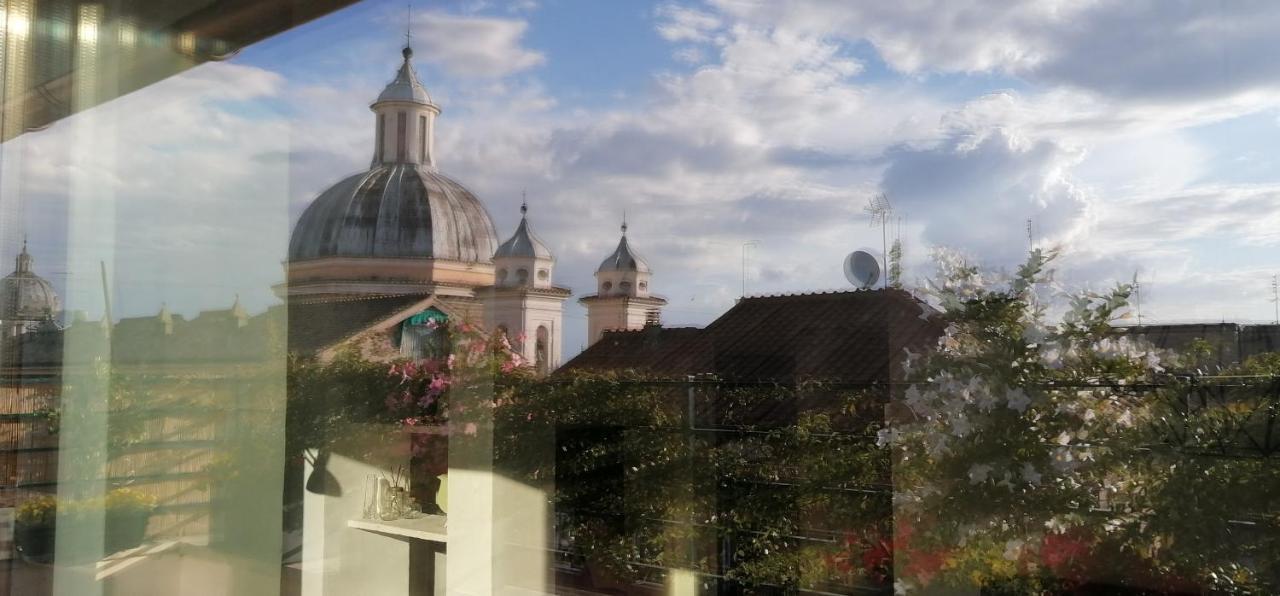 Una Favolosa Terrazza Nel Centro Di Roma エクステリア 写真